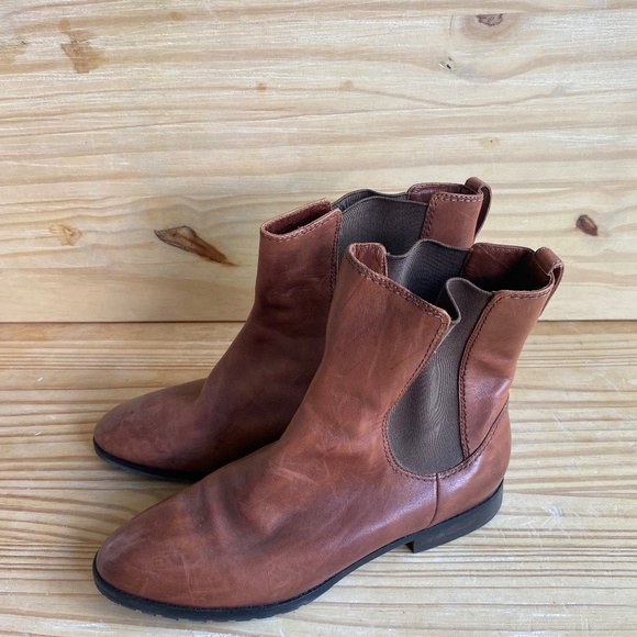 COLE HAAN Brown Small Heel Ankle Boots - Picture 5 of 7